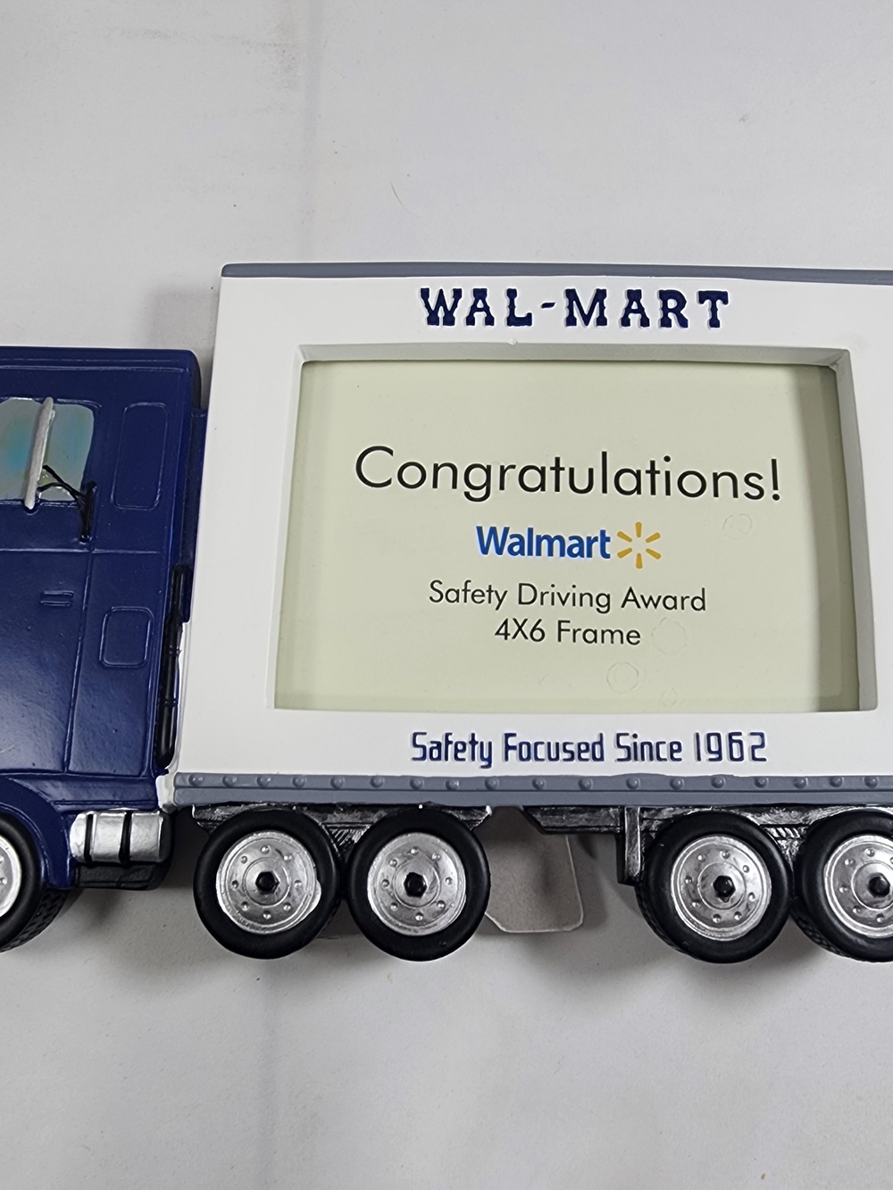 NWT Walmart Semi Truck Picture Frame Safety Driving Award 4x6 Collectible